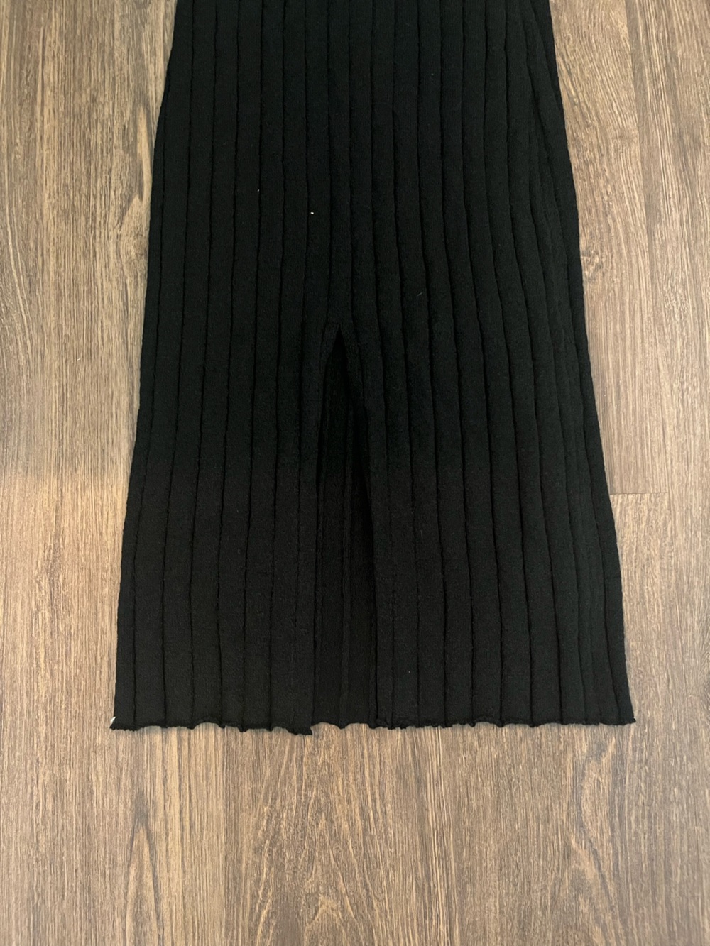 DISSH Rem Black Knit Midi Skirt - Small - Picture 7 of 9